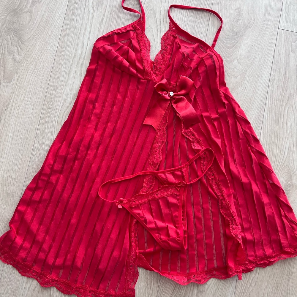 Elegant Red Lace Lingerie Set